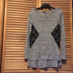 Heather grey long sleeve tunic.